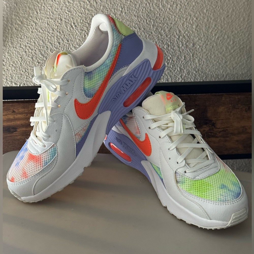 Nike Air Max women size 9.5